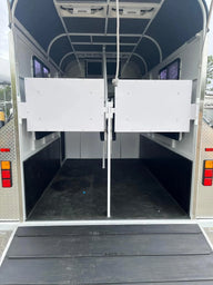 2 Horse Straight Load Camper Float L600 SN 769.A - Image 13