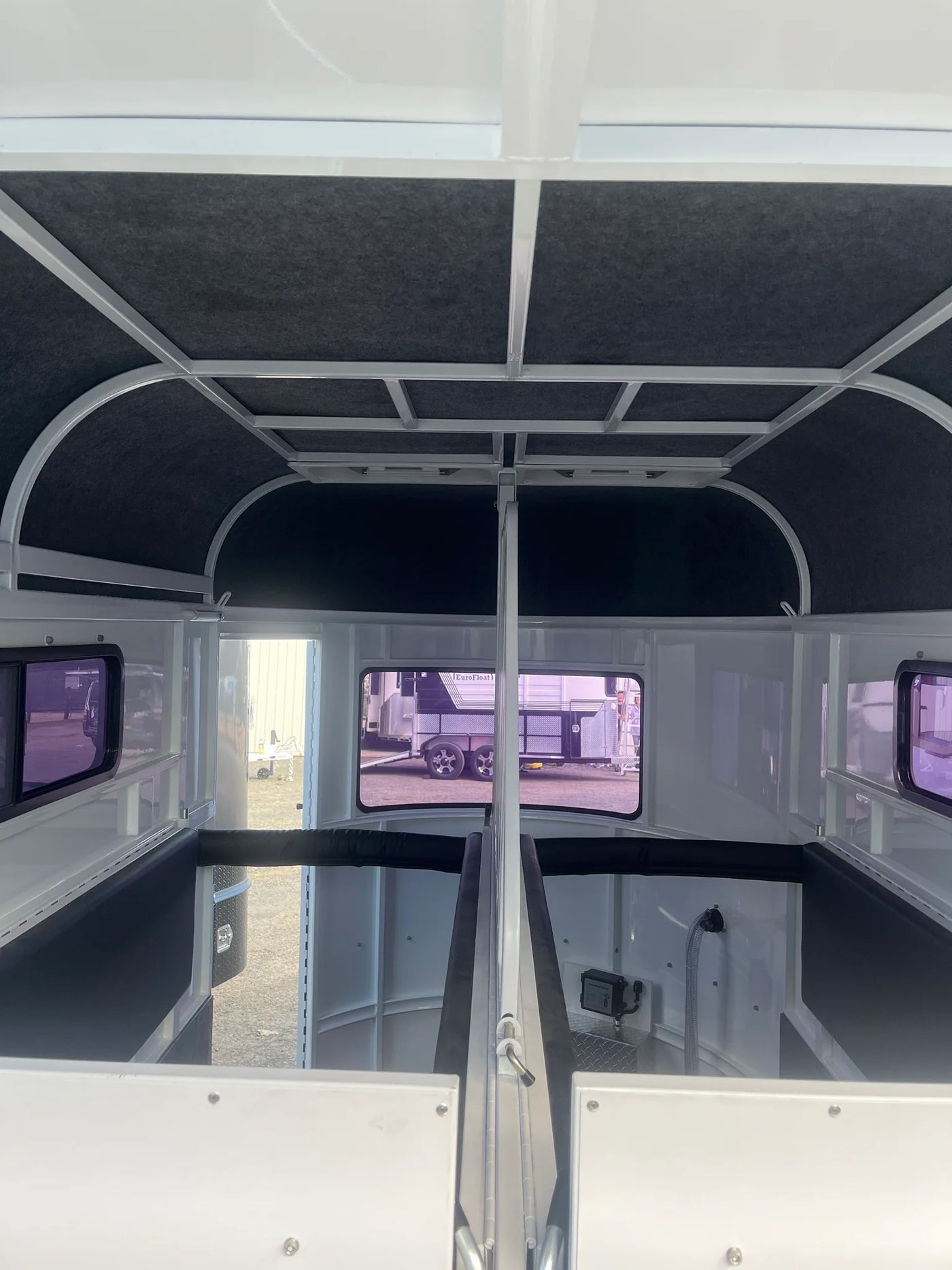 2 Horse Straight Load Float S RN Standard 764.C
