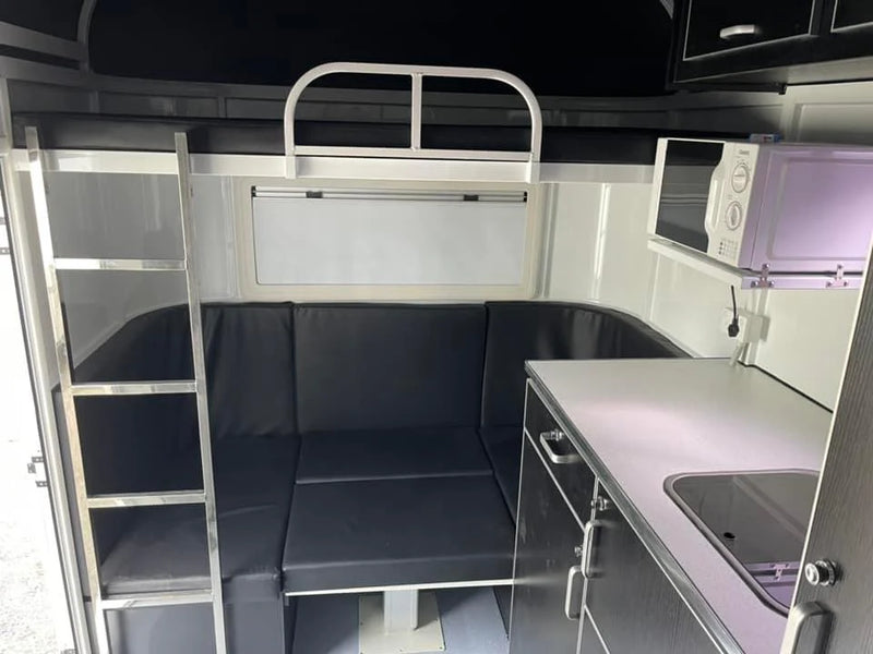 2 Horse Angle Load Camper Float Mid Overnighter SN 2.0 771.A - Image 16