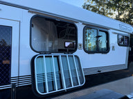 2 Horse Angle Load Camper Float Compact Overnighter SN 2.1 - Image 45