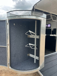 2 Horse Angle Load Camper Float L860 SN 747.B - Image 36