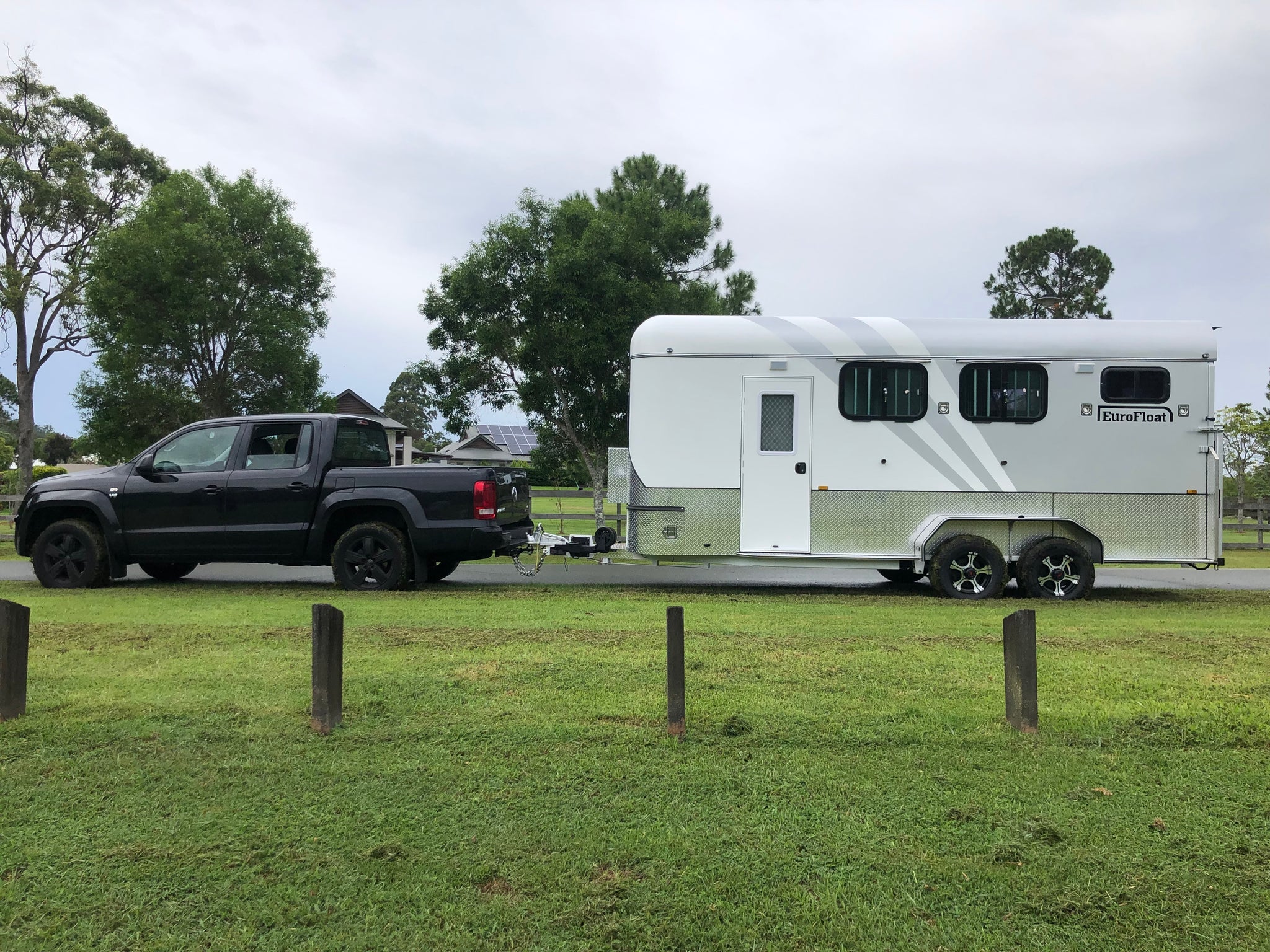 2 Horse Angle Load Camper Float Ultimate Overnighter SN 2.1 - Image 6