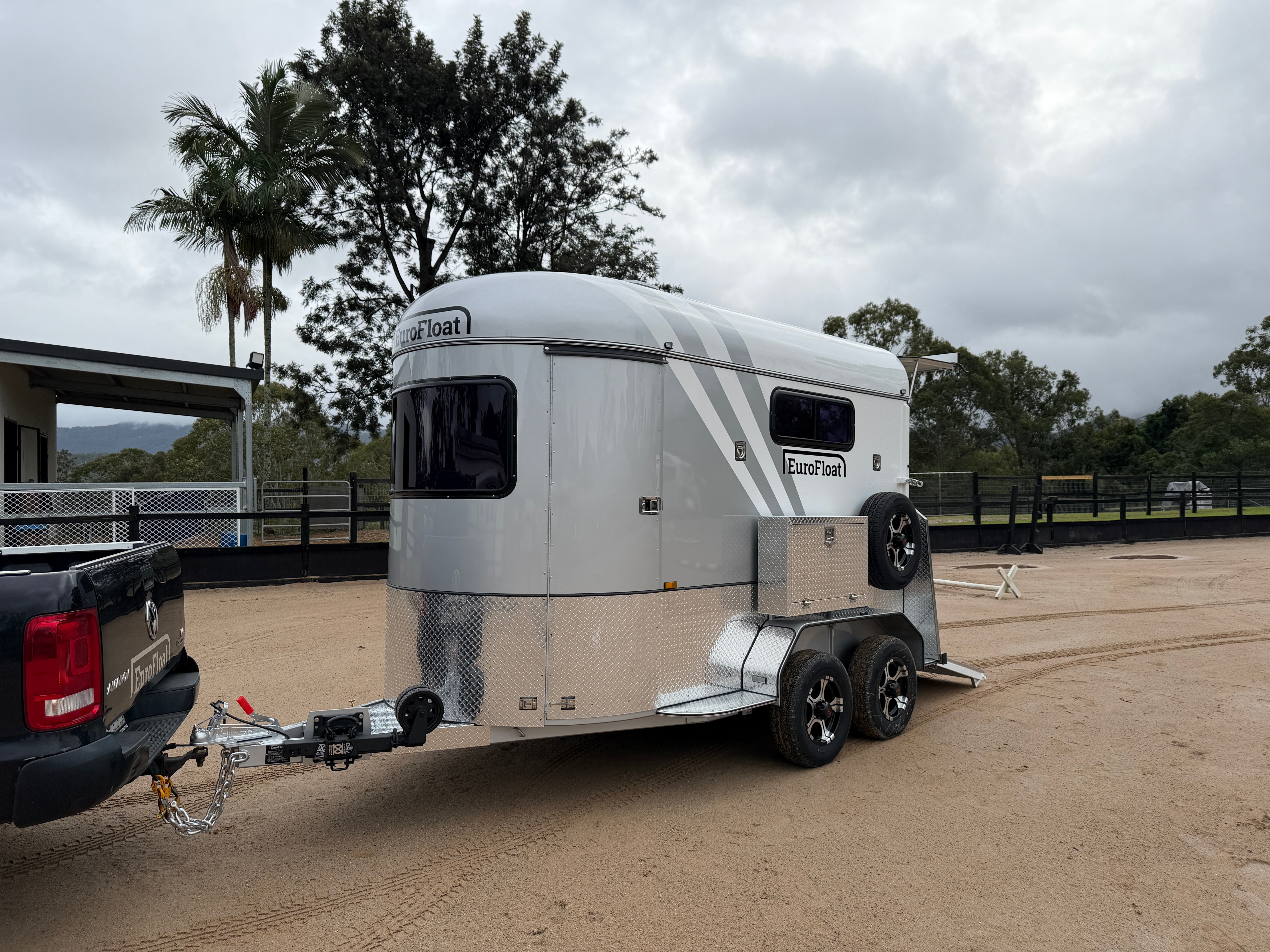 2 Horse Straight Load Float S Plus RN Prestige - Image 2
